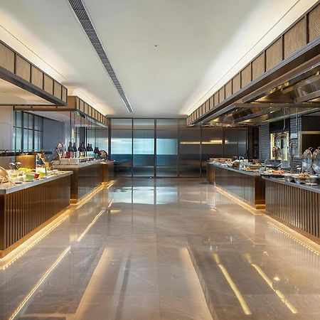 Doubletree By Hilton Shanghai Jing'An Екстериор снимка