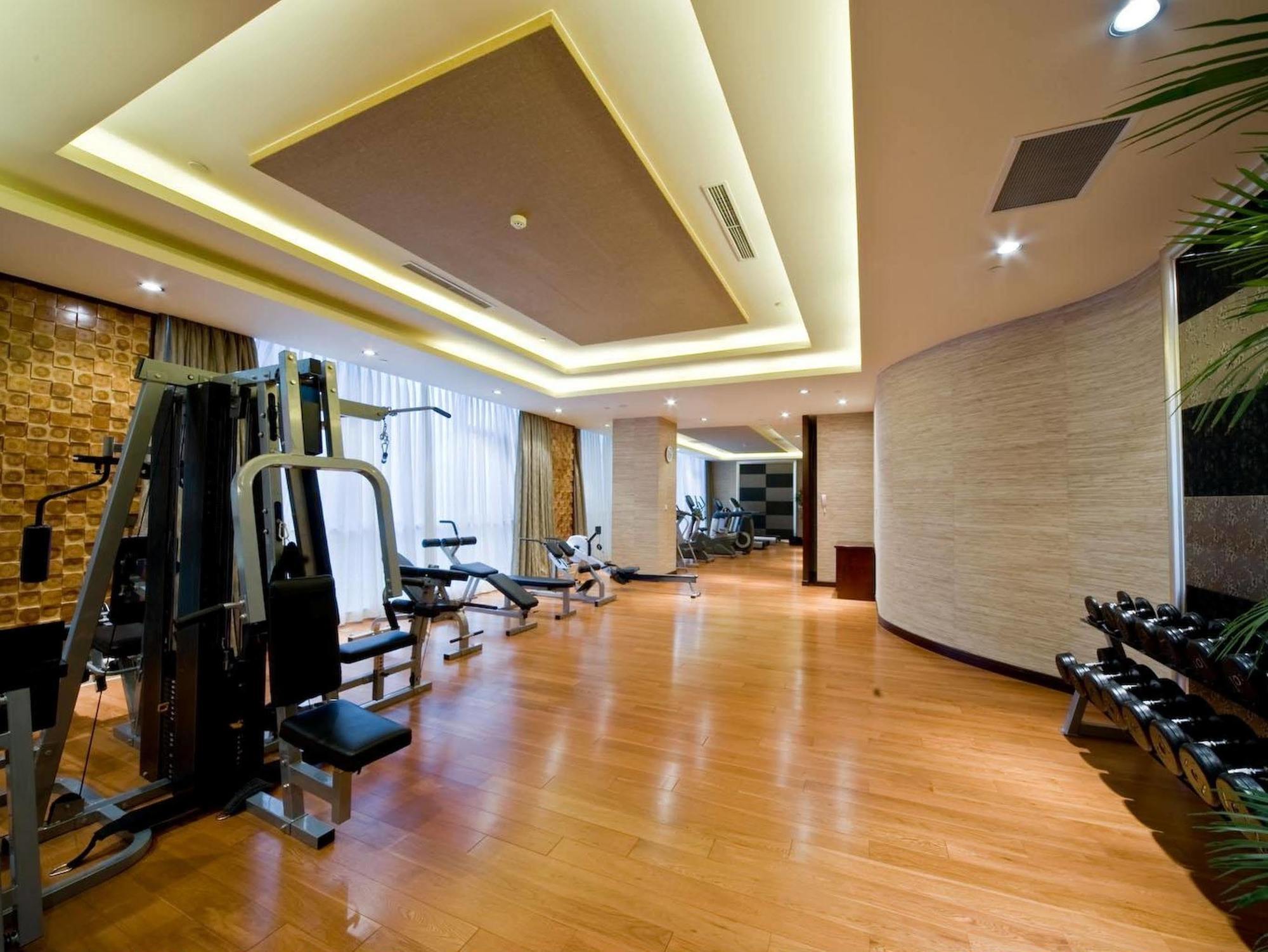 Doubletree By Hilton Shanghai Jing'An Екстериор снимка
