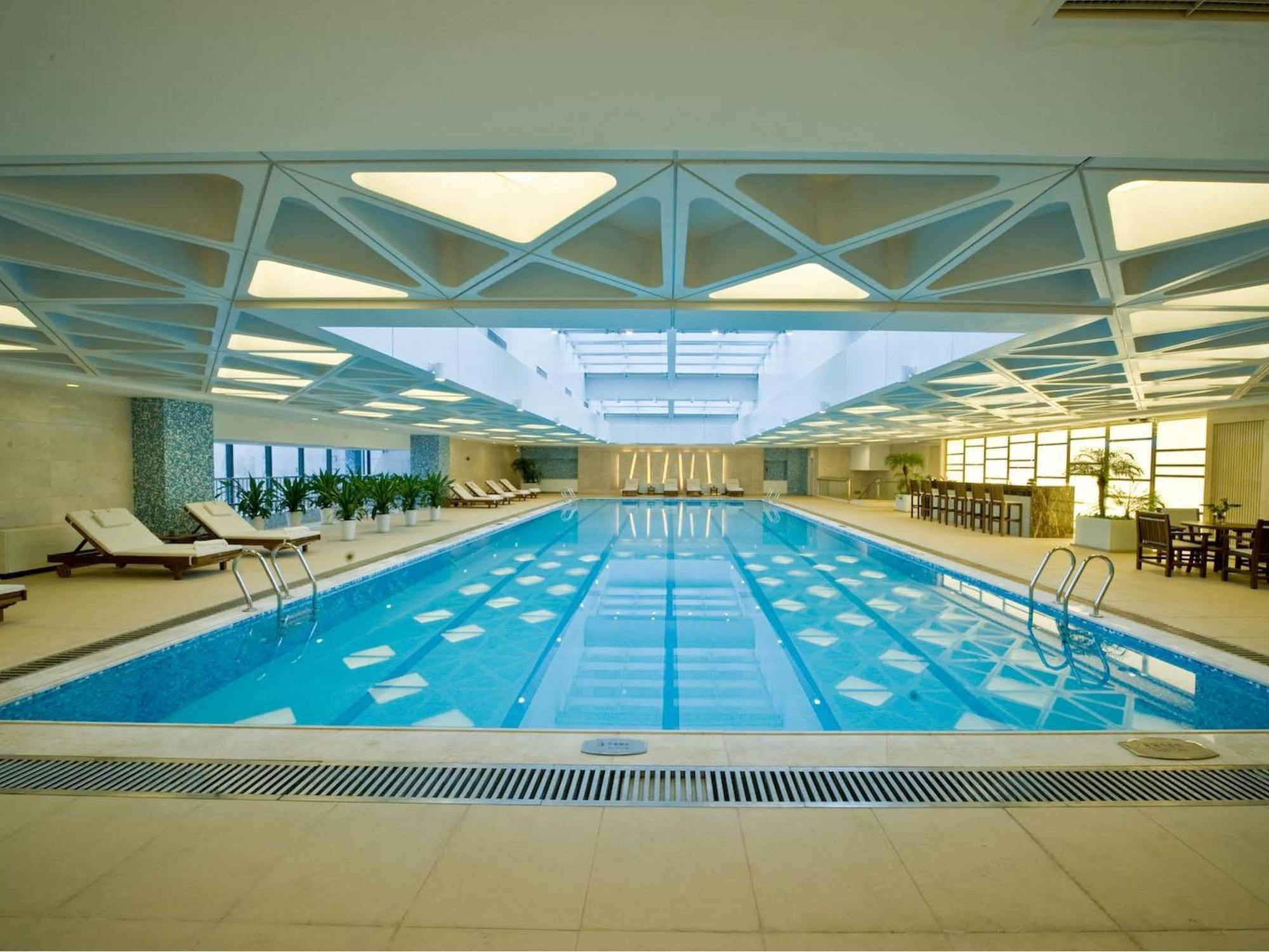 Doubletree By Hilton Shanghai Jing'An Екстериор снимка