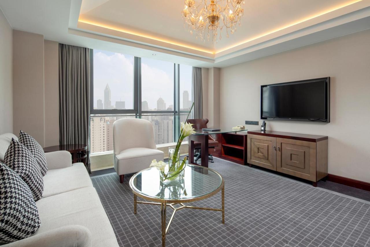 Doubletree By Hilton Shanghai Jing'An Екстериор снимка