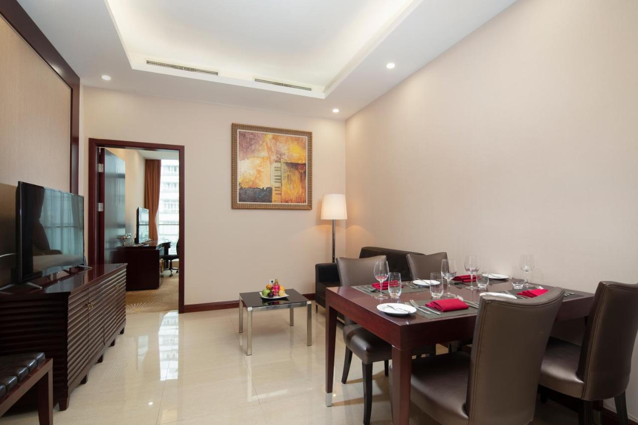 Doubletree By Hilton Shanghai Jing'An Екстериор снимка