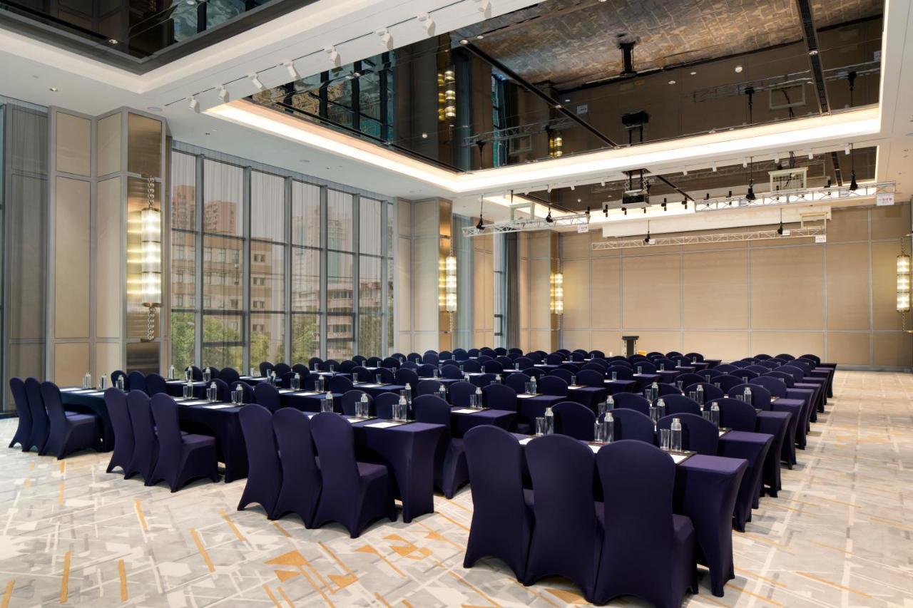 Doubletree By Hilton Shanghai Jing'An Екстериор снимка